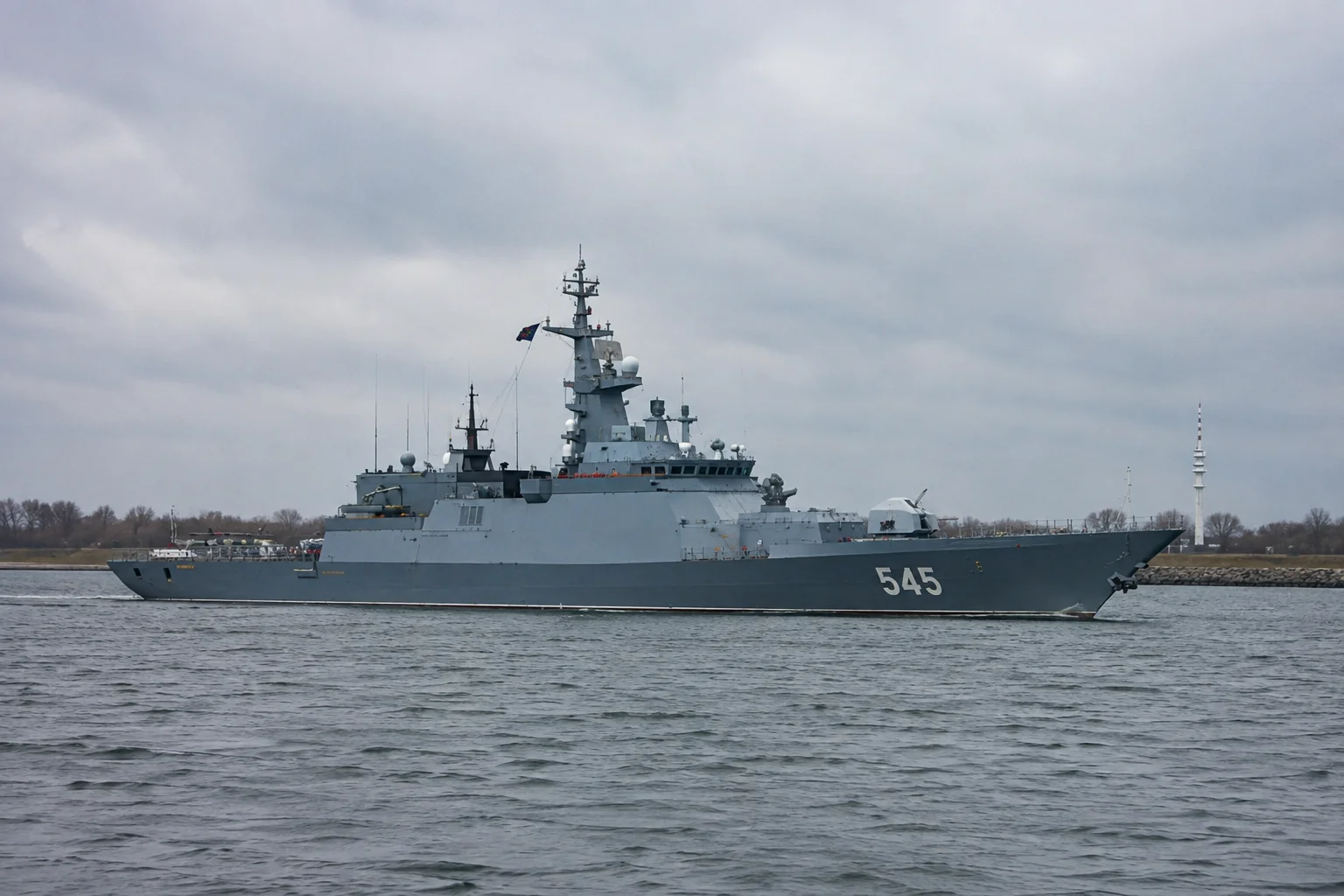 Russisches Kriegsschiff vor Fehmarn: Was bekannt ist